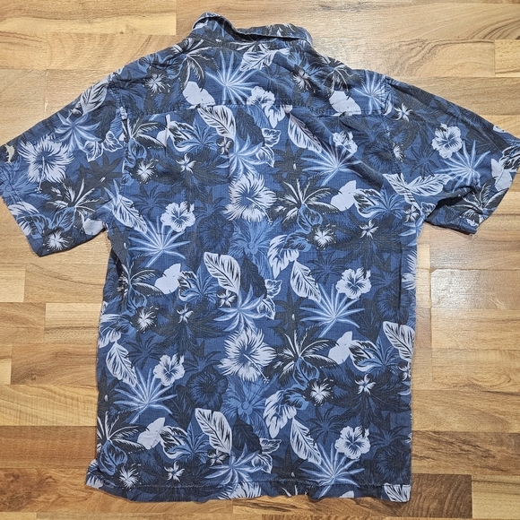 Tommy Bahama NFL Denver Broncos Hawaiian Shirt LT Blue 100% Silk - Picture 9 of 10